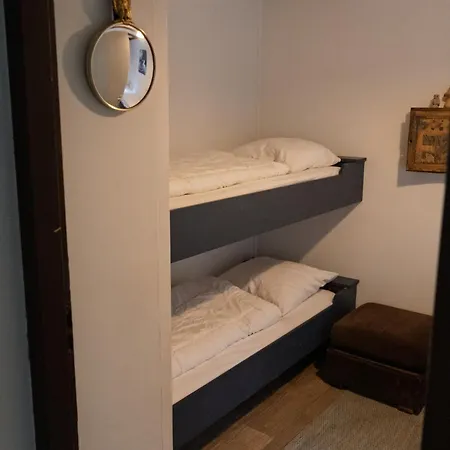 Bed En Boshuisjes *