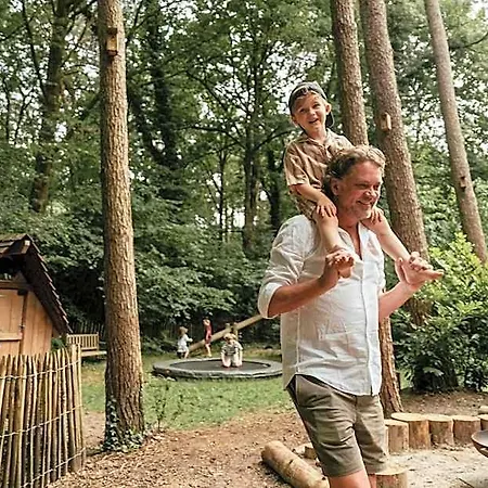 Cozy By Bed En Boshuisjes Semesterpark Oisterwijk