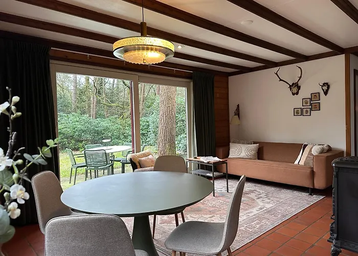 Semesterpark Bed En Boshuisjes *