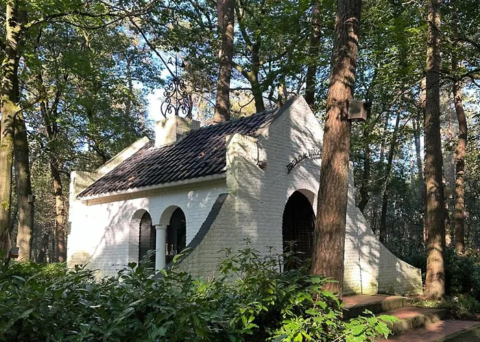 Bed En Boshuisjes Üdülőpark